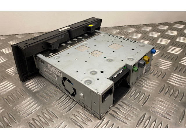 Радио/ проигрыватель CD/DVD / навигация 8R2035666C   Audi S5