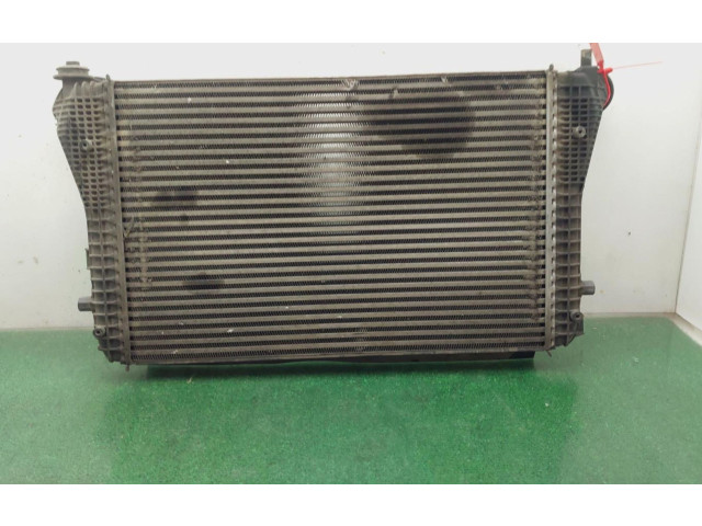 Интеркулер  3C0145805G   Volkswagen PASSAT 