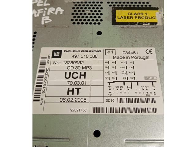 Pojistková skříňka Радио/ проигрыватель / навигация 497316088, 13289932 Opel Zafira B 2010