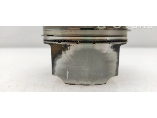 Píst 12006AC480, 12006AB480 Subaru Outback pro benzínový motor 3.0 EZ30DNXCBX