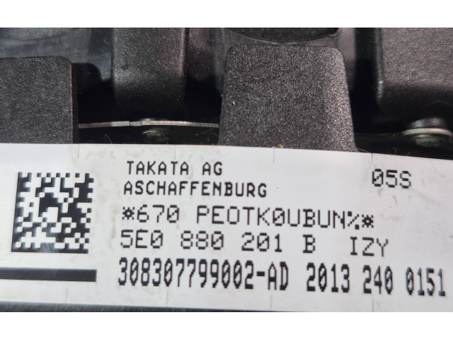 Подушка безопасности водителя 5E0880201B, 20132400151   Skoda Octavia Mk3 (5E)