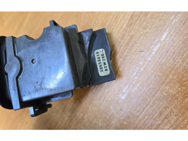 Ручка поворотов/ фонарей Volvo V70  2000 - 2004 года 30658618, 03W29D      