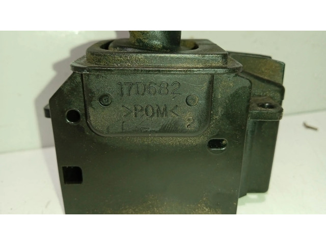 Ручка стеклоочистителей 17D682 Mazda 3 I