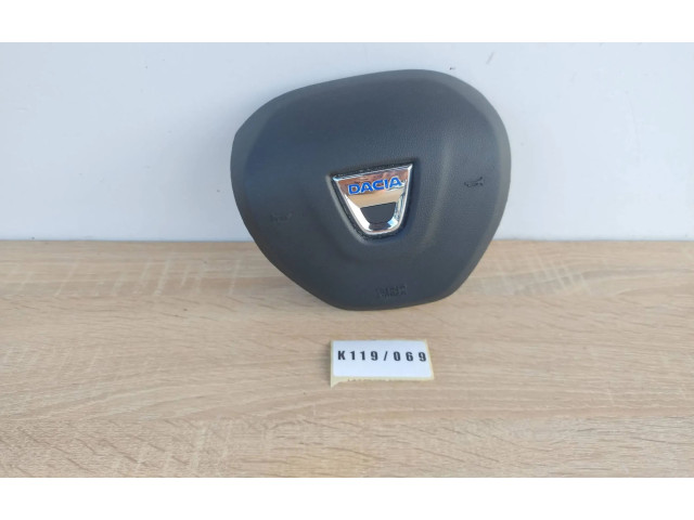 Подушка безопасности водителя DA0512004387   Dacia Duster II