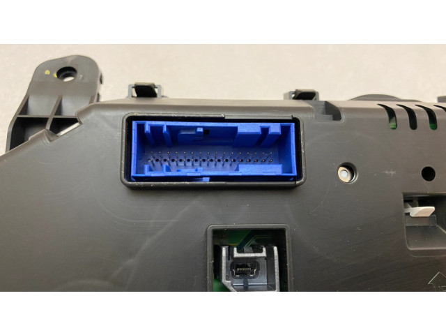 Přístrojová deska Buick Encore I 2019 42539743