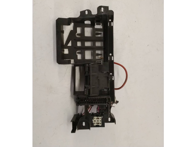   Pojistková skříňka 4E0971845   Audi A8 S8 D3 4E 2006