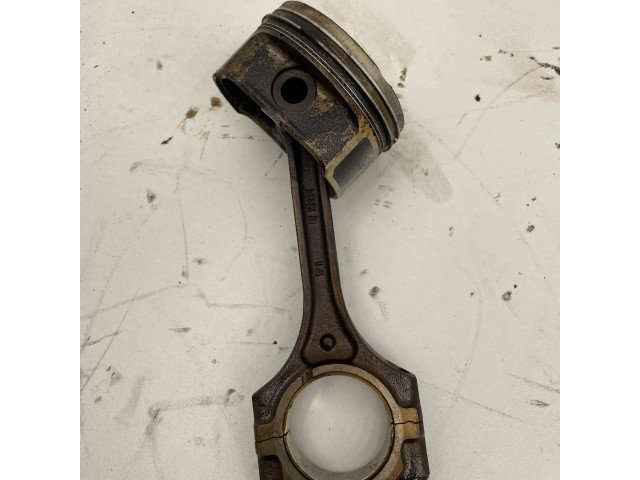 Píst 10bb14 Hyundai i30 pro benzínový motor 1.4