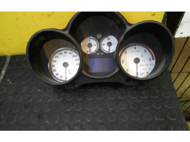 Панель приборов 156050197   Alfa Romeo GT       