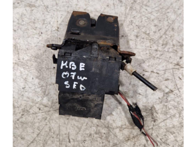 Zámek zadních dveří A1717500085, A1717500185 Mercedes-Benz C W203 2003