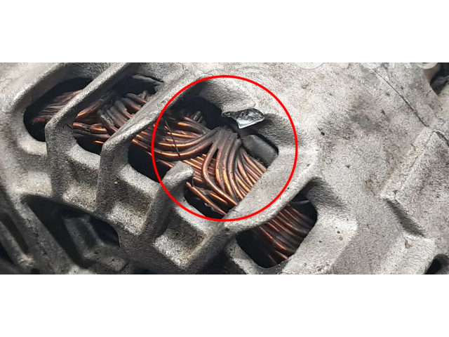 Генератор 7711368437, 469890426   Renault Trafic II (X83)      