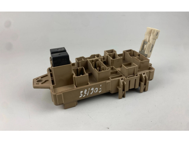 Блок предохранителей 701149 Subaru Forester SG