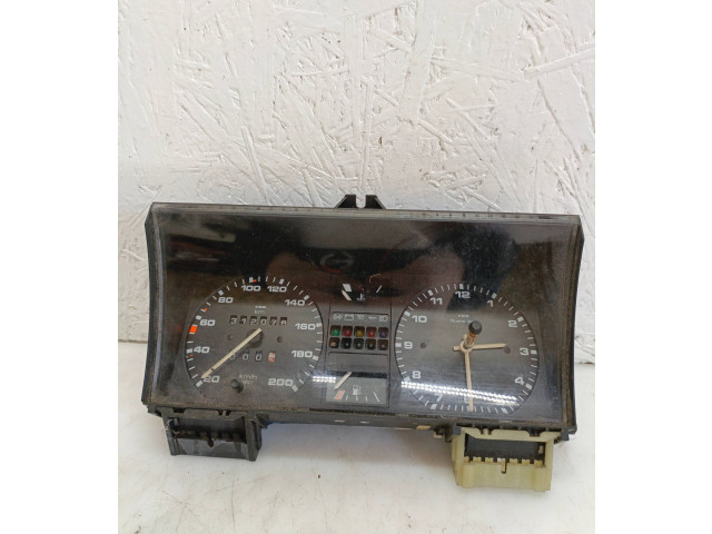 Панель приборов X161207770, 88481409 Volkswagen Golf II