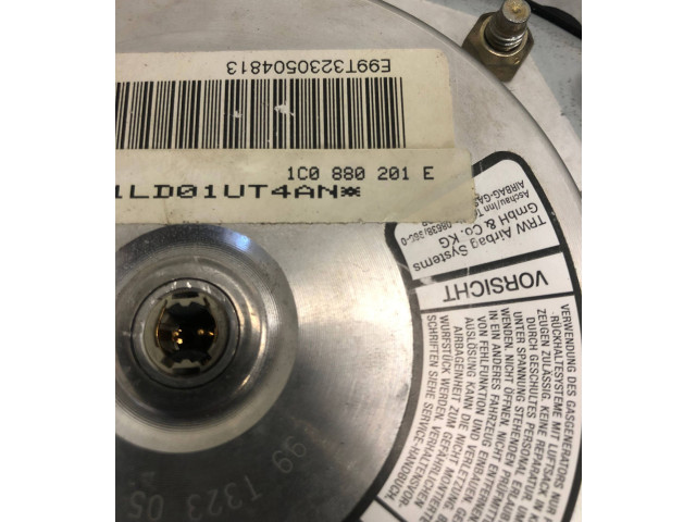 Подушка безопасности водителя 1C0880201E, 1C0880204C Volkswagen New Beetle