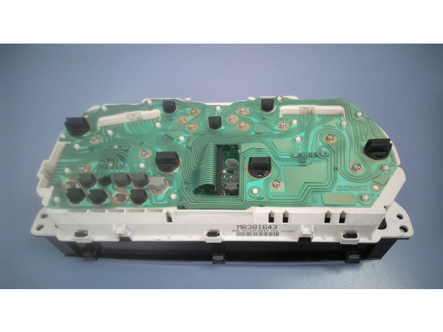 Панель приборов MR381643, 2573102613 Mitsubishi Pajero Pinin