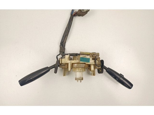 Ручка стеклоочистителей 0K2DK66120, 47331F1000   KIA Shuma