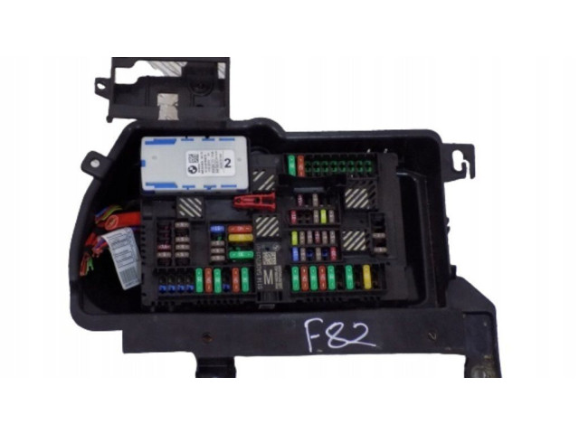 Блок предохранителей 8795478 BMW 5 G30 G31