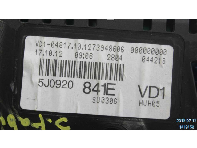 Панель приборов 5J0920841E Skoda Fabia Mk2 (5J)
