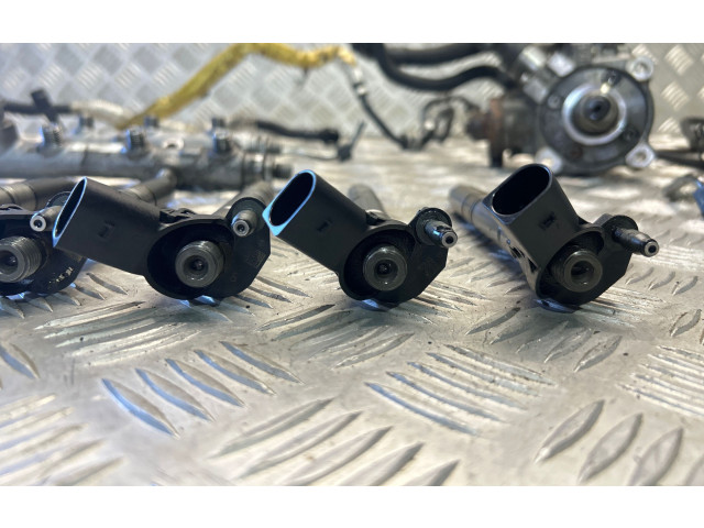 Vstřikovač 059130755BG, 059130277CD Audi Q7 4L Clz