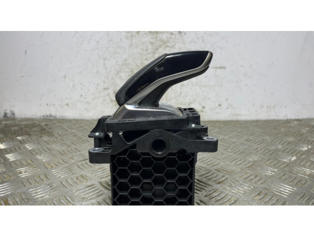 Механизм переключения передач (кулиса) (в салоне)