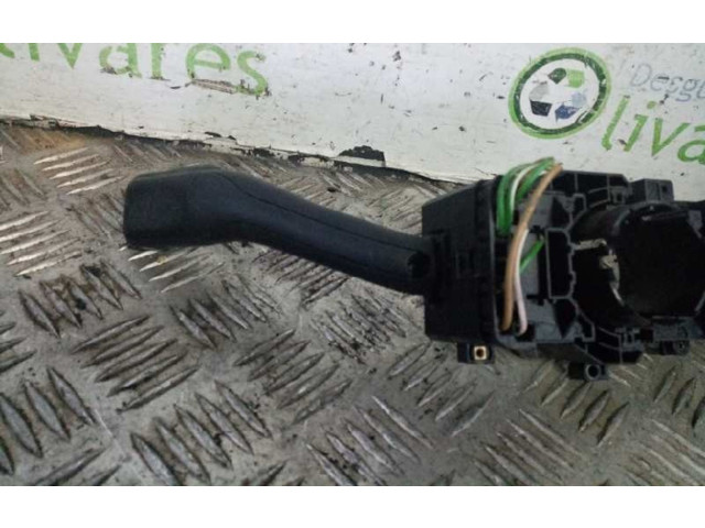 Ручка стеклоочистителей 4B0953503F   Audi A3 S3 8L