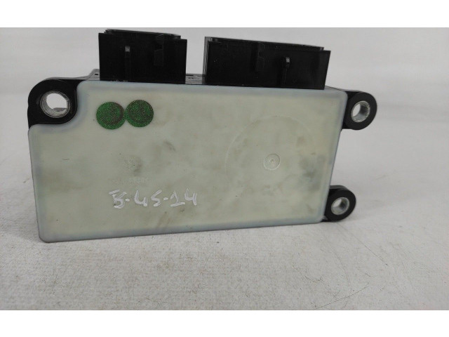 Блок управления двигателем Блок управления 13505823   Chevrolet Cruze