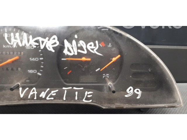 Přístrojová deska Nissan Serena 2014 248107C014