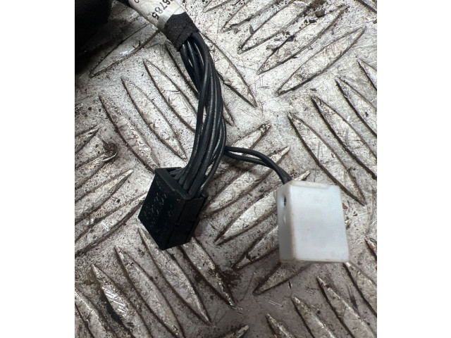 Зеркало электрическое Mercedes-Benz ML W164 2005 - 2011 года