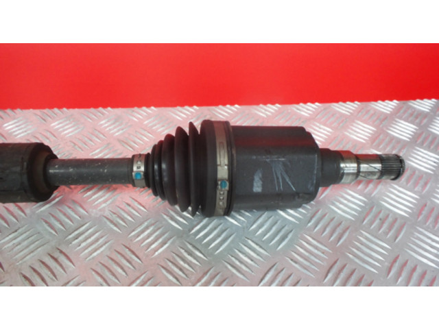 Передняя полуось