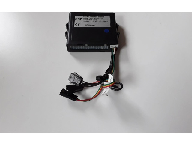 Блок управления 030301021, 50100295 Subaru Outback