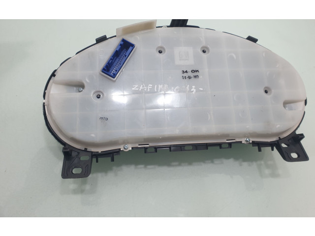 Přístrojová deska Opel Zafira C 2013 13433775