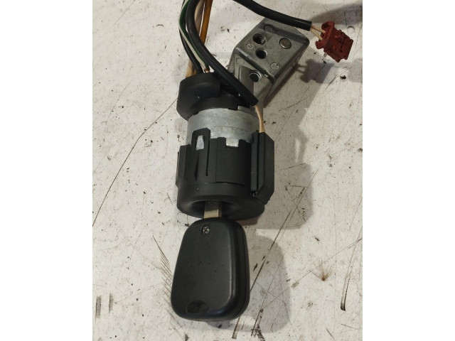 Řídící jednotka 0261208301, 0261208301   Peugeot 307 CC 2004