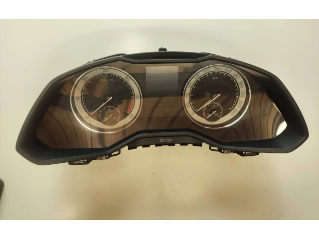 Панель приборов 3V0920751E, 3V0260 Skoda Superb B8 (3V)