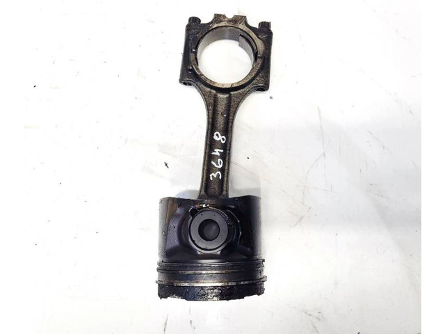 Поршень с шатуном Volvo V70