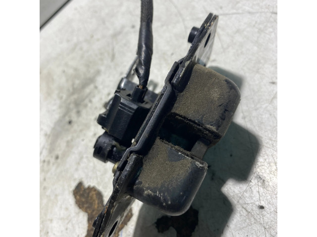 Замок багажника     Jeep Cherokee 