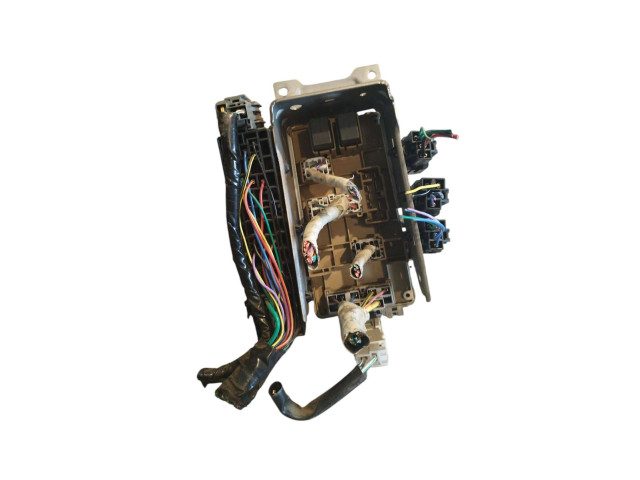 Блок предохранителей     Subaru Forester SG    