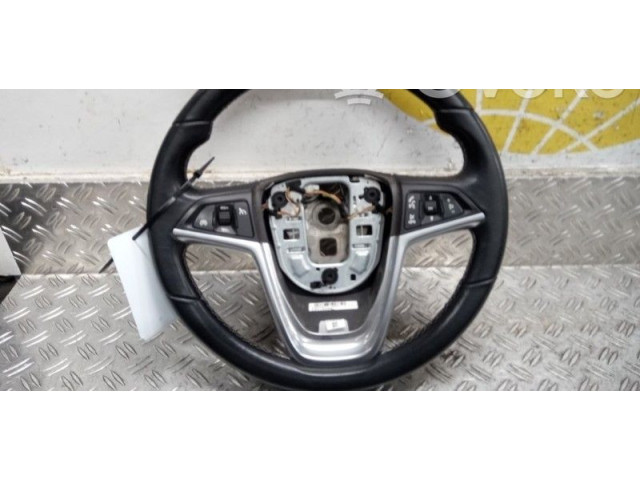Руль Opel Meriva B  2010 - 2016 года 13412200, 13412200      