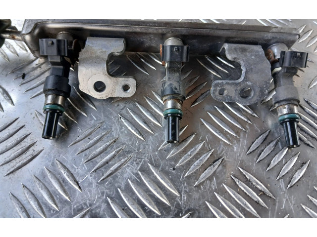 Vstřikovací lišta Nissan Note (E11)