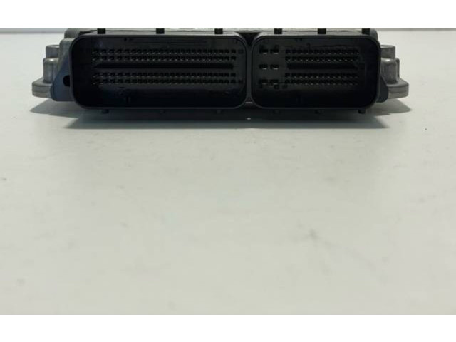 Řídící jednotka 8574091, 0281019806   BMW 5 F10 F11 2015