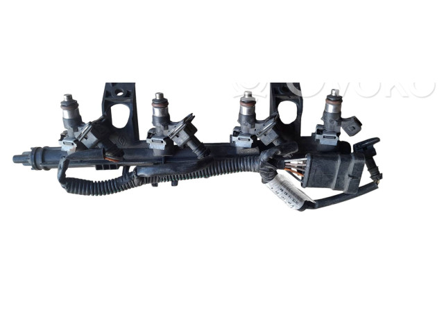 Vstřikovací lišta 8200286064   Renault Clio IV     