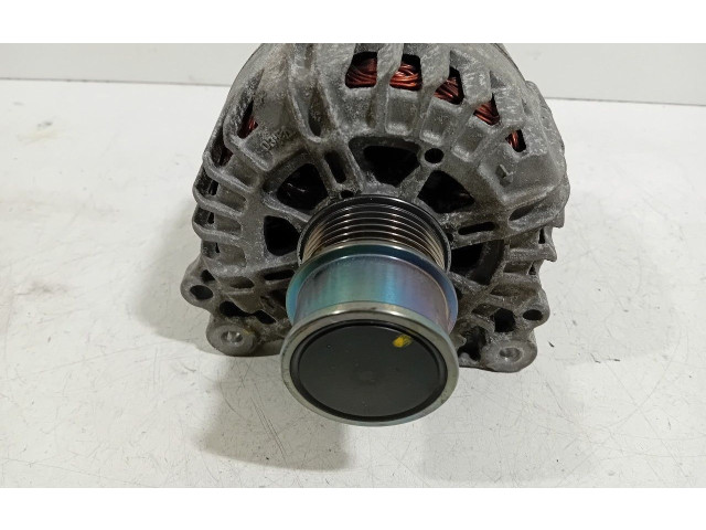 Генератор 04C903021A Volkswagen Golf VII