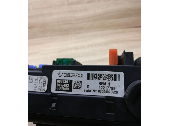 Блок предохранителей 12217799 Volvo XC90