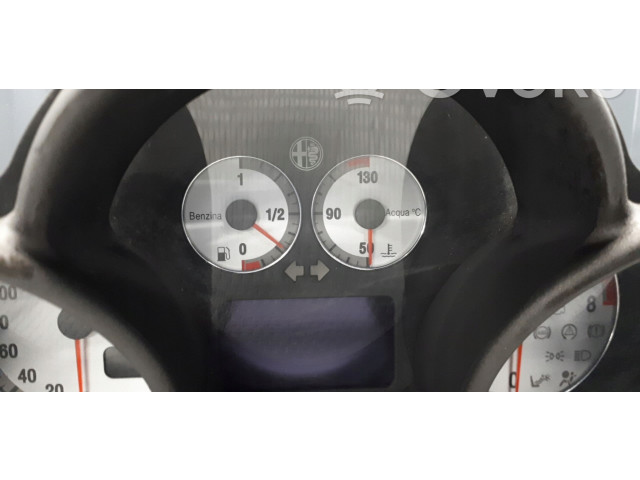 Панель приборов 156050196 Alfa Romeo GT