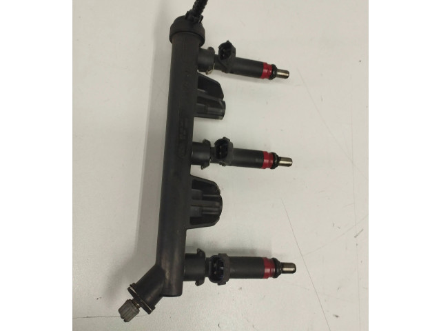 Топливная рампа 030133319F   Volkswagen Polo III 6N 6N2 6NF  