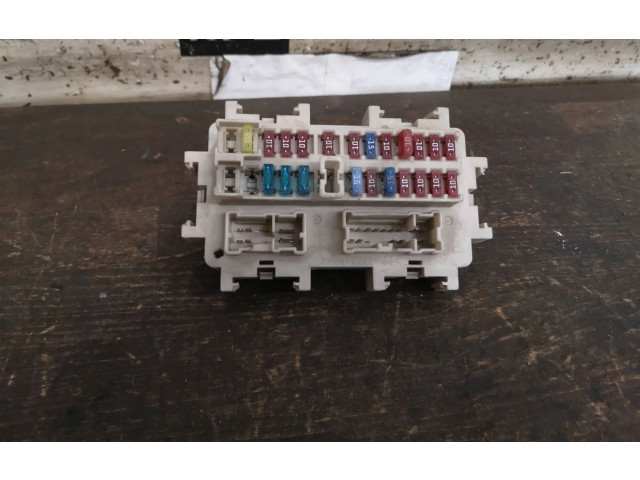 Pojistková skříňka 4073EA00A5F17, 4073EA00A5F17 Nissan Navara D40 2008