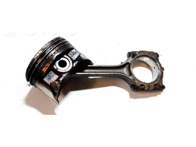 Поршень с шатуном Mitsubishi Colt для бензинового двигателя 1.8