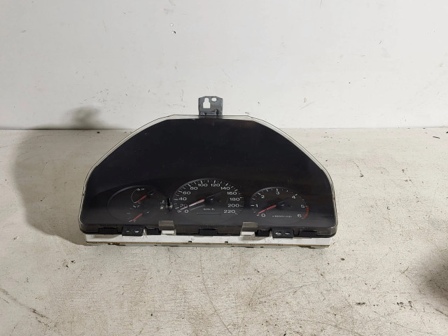 Přístrojová deska  Mazda 323 1998 BJ5AC, 80821  