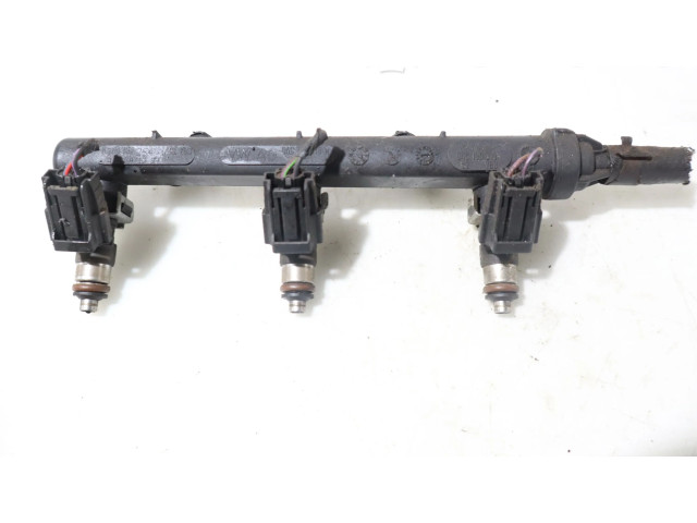 Топливная рампа    Skoda Citigo  