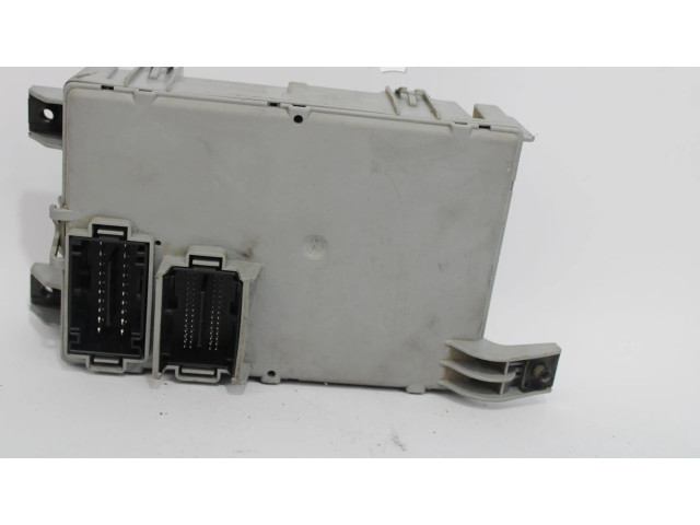 Блок предохранителей 00518762470   Ford Ka    