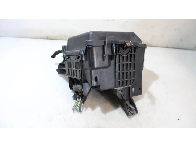 Блок предохранителей     Peugeot 2008 I    