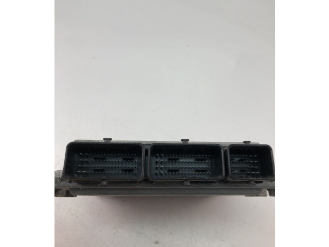 Блок управления двигателем Блок управления 237101066R, S180095104A Dacia Duster